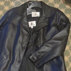 EUC Men's Genuine Leather Classic Black Jacket Zip Out Liner SZ LG